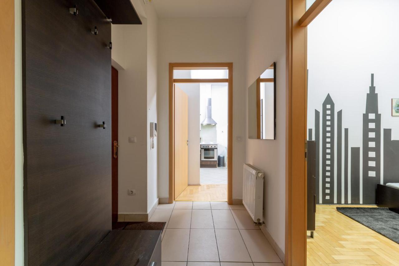 Dowtown Home In The Gozsdu Garden Budapeste Exterior foto